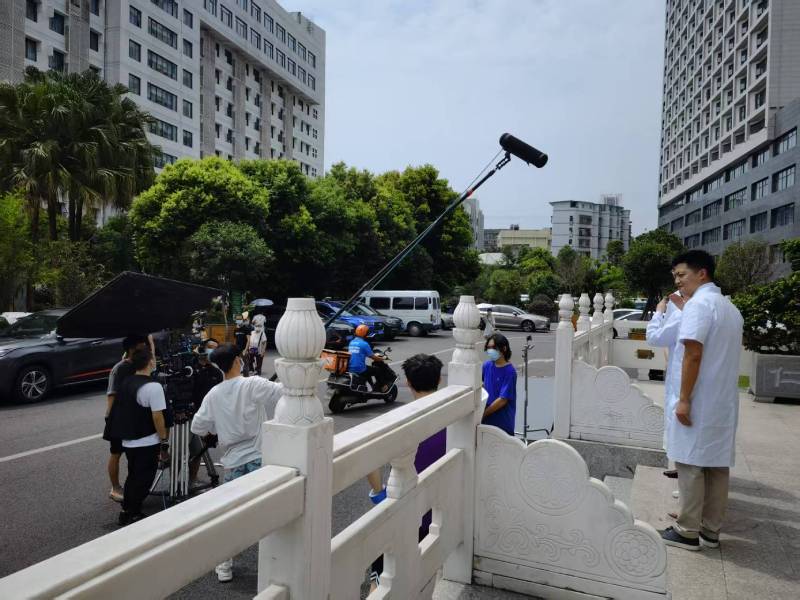 雅安广告片拍摄公司低成本实现高规格制作的诀窍